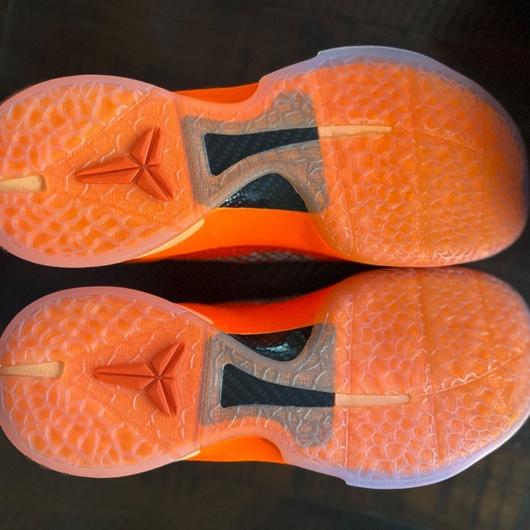 NIB Kobe 6 Protro Total Orange Men's Sneakers - Size 15 - Picture 3 of 9